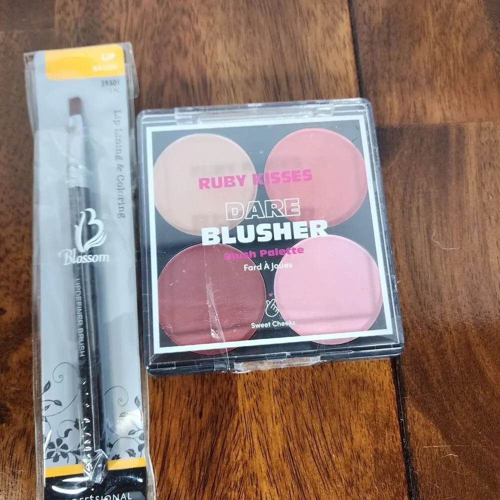 MakeUp Sponge, Blush & Lip Brush Lot of 3
